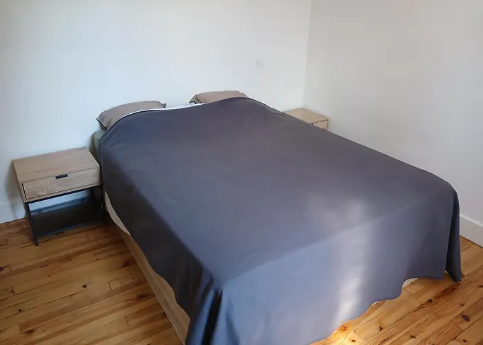 Cocon Cosy アパート エクスレバン